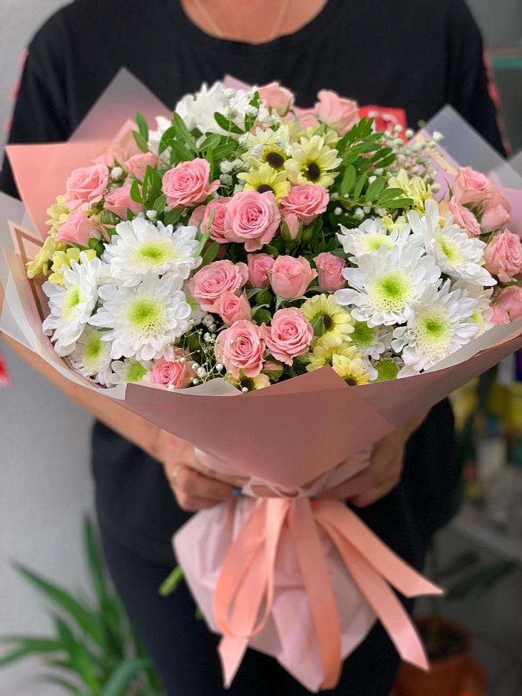 Букет цветов из: Розы и Хризантемы в Северское