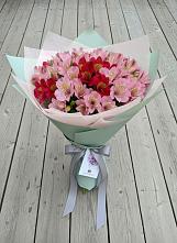 Букет цветов из:  Альстромерии в Северское