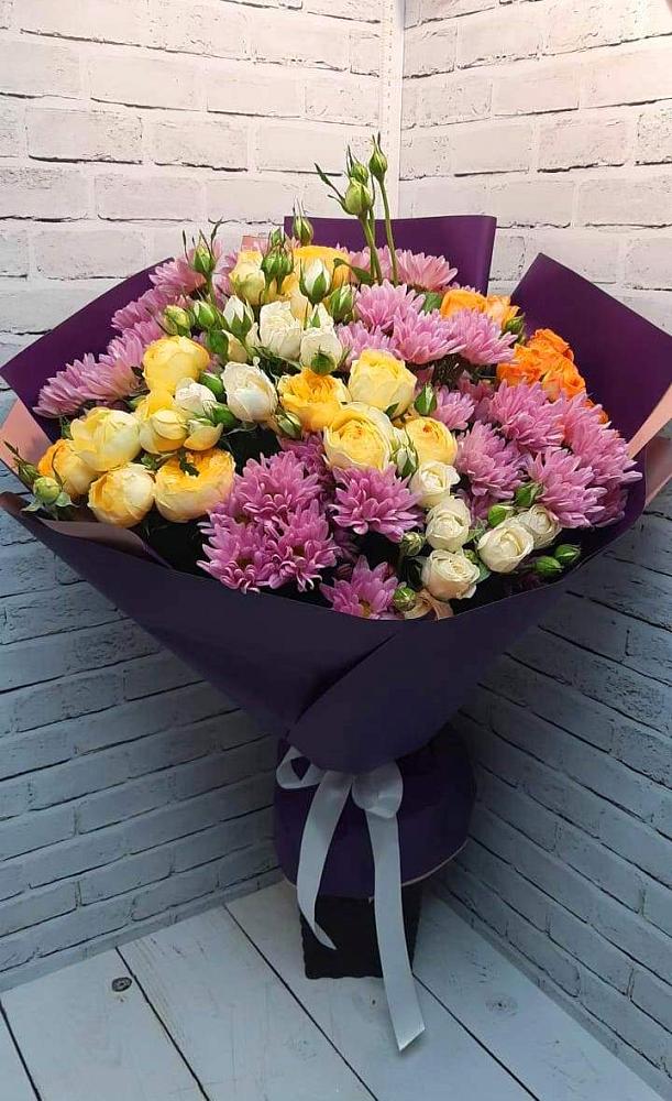 Букет цветов из: Хризантемы и Розы в Северское