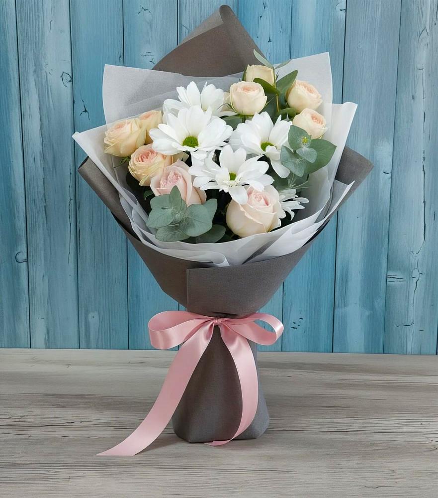 Букет цветов из: Хризантемы и Розы в Северское
