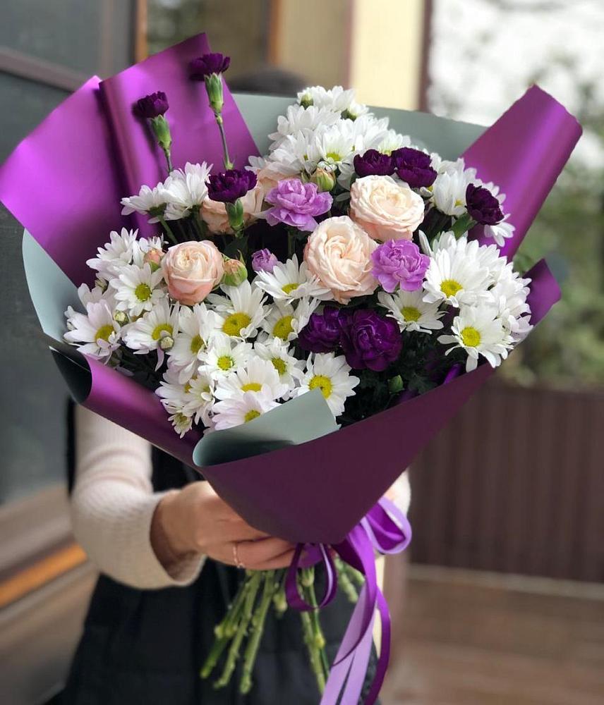 Букет цветов из: Хризантемы, Гвоздики и Розы в Северское