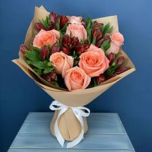 Букет цветов из:  Розы и Альстромерии в Северское