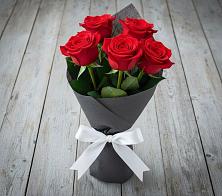 Букет 5 Красных роз Эдлесс Лав #REPLACE_PRED# Северское