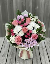 Букет цветов из:  Альстромерии, Гвоздики, Розы и Хризантемы #REPLACE_PRED# Северское