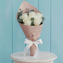 Букет цветов из:  Розы в Северское